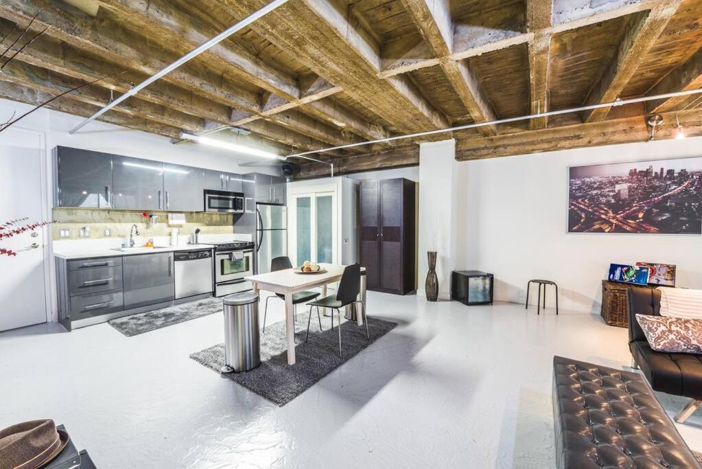 Newly Renovated 1Bdrm Loft Dtla And Rooftop Pool Лос-Анджелес Экстерьер фото