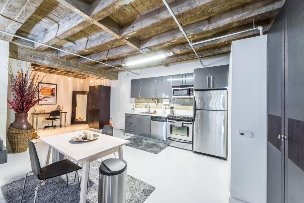 Newly Renovated 1Bdrm Loft Dtla And Rooftop Pool Лос-Анджелес Экстерьер фото